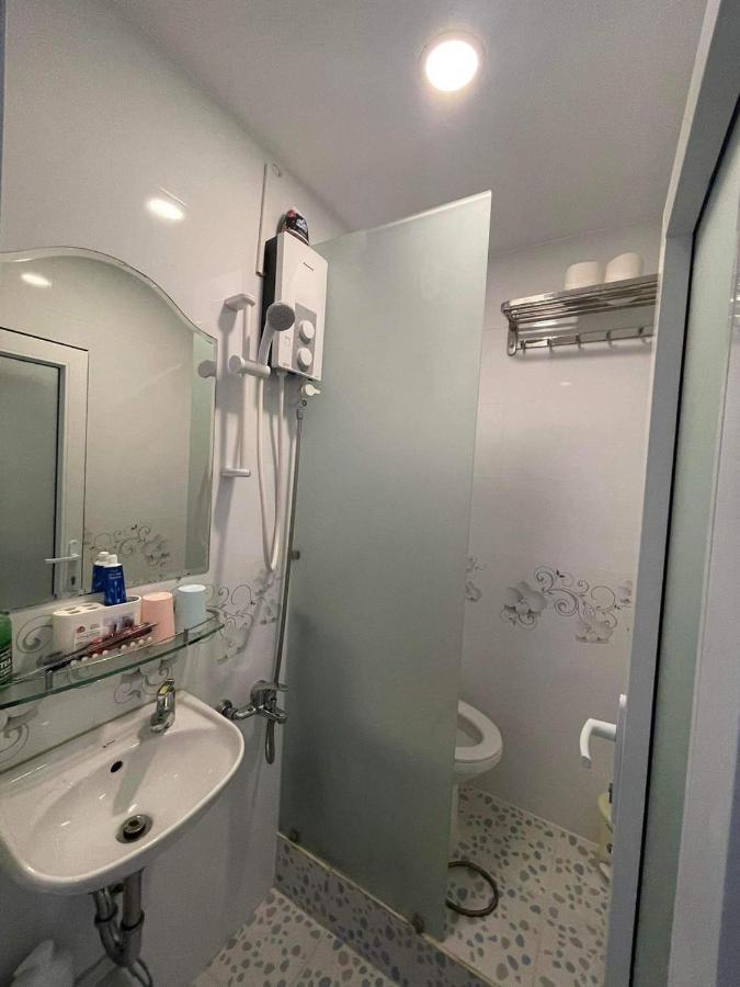 Quan 1 * TP. Hồ Chí Minh